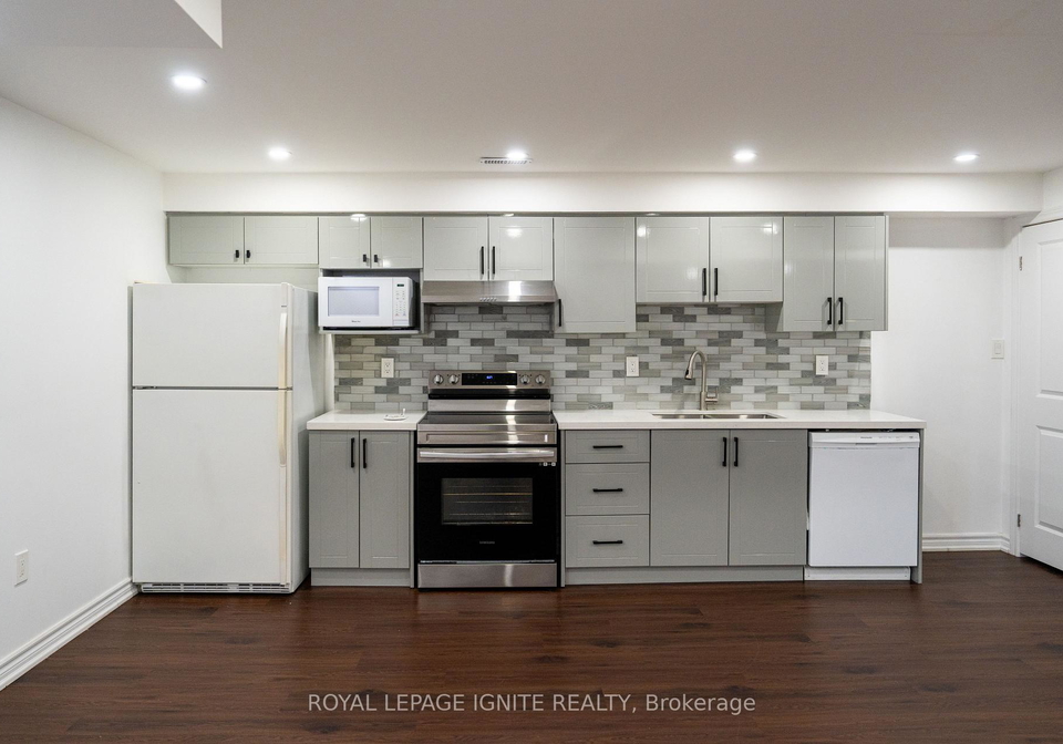43-larkin-lane-clarington-ontario-e13841252