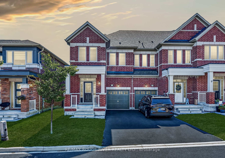 1124-sepia-square-pickering-ontario-e13841436