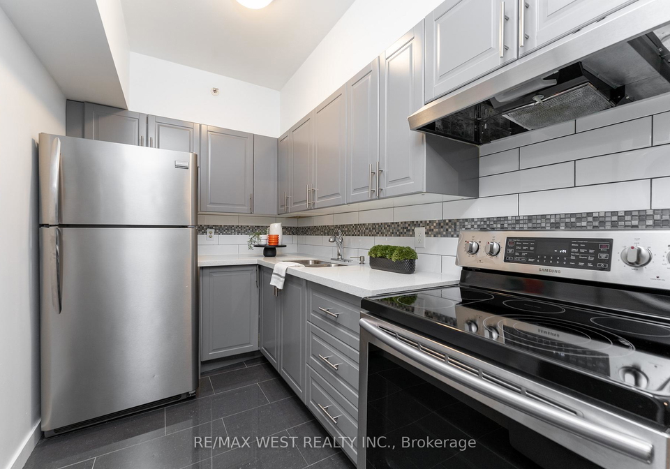 5800-sheppard-avenue-e-toronto-scarborough-ontario-e13841922