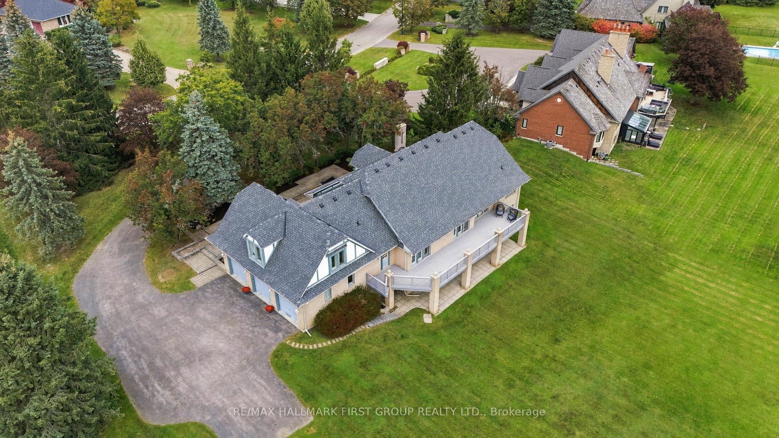 17-buggey-lane-ajax-ontario-e13842388
