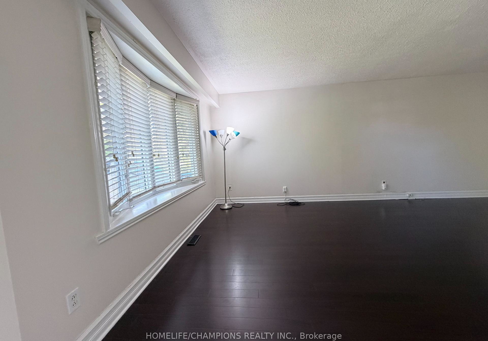 1143-valley-court-oshawa-ontario-e13842980