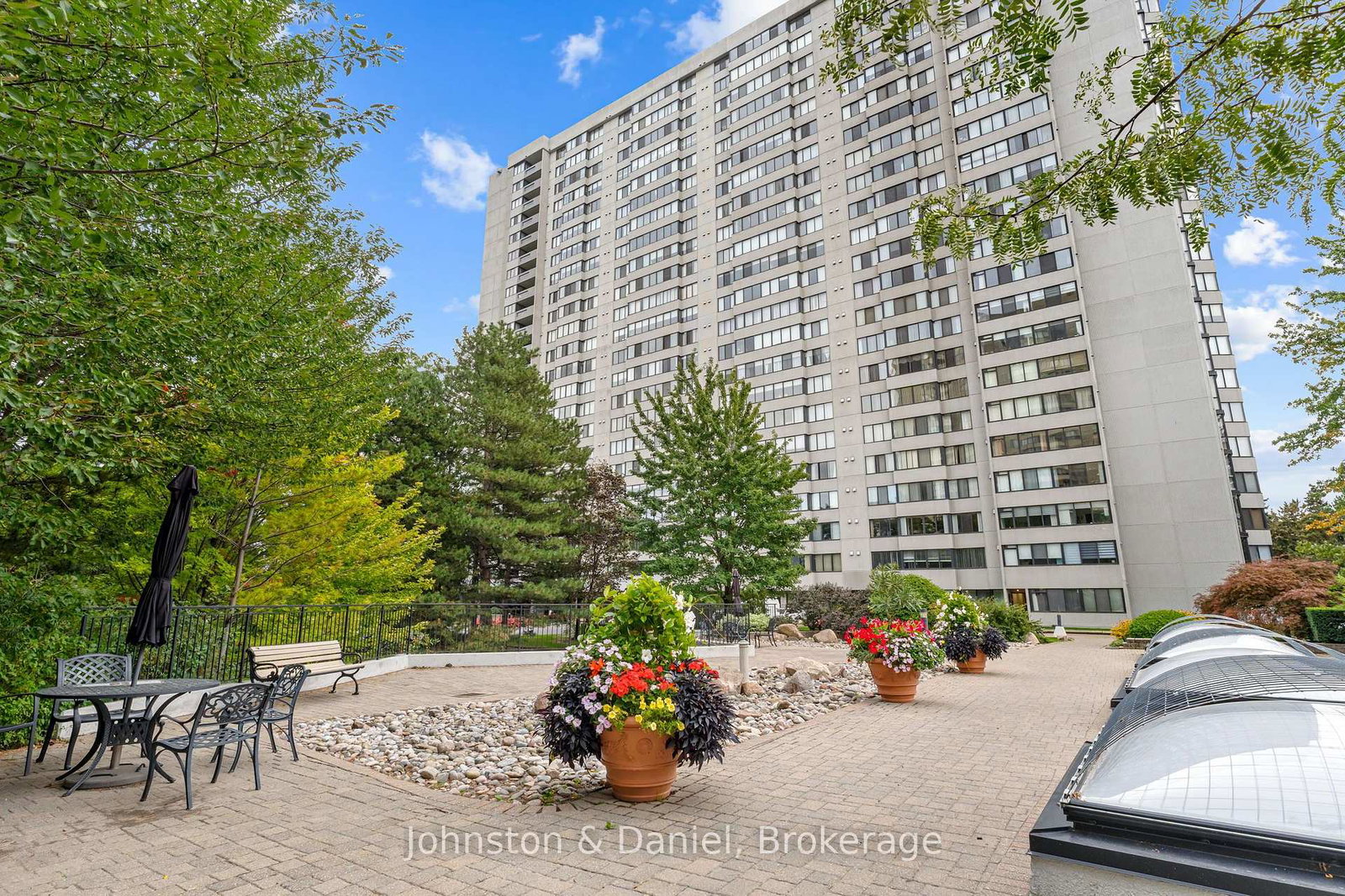 2350-bridletowne-circle-toronto-scarborough-ontario-e13843010
