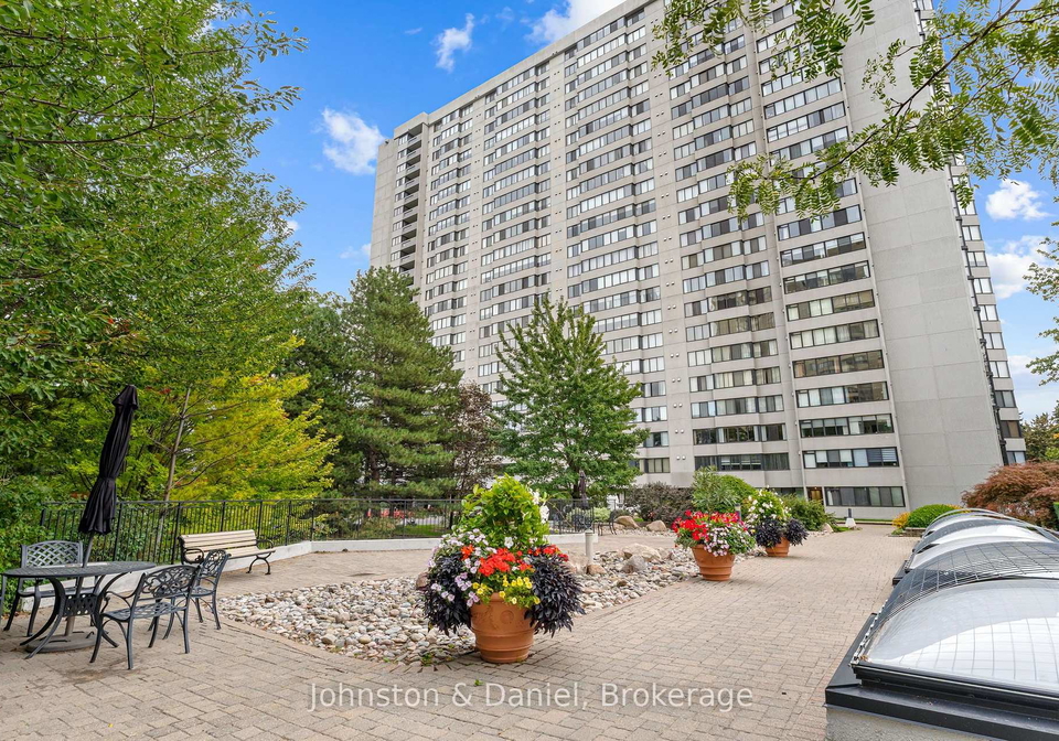 2350-bridletowne-circle-toronto-scarborough-ontario-e13843010
