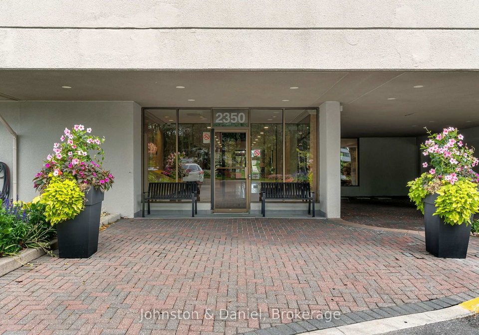 2350-bridletowne-circle-toronto-scarborough-ontario-e13843010