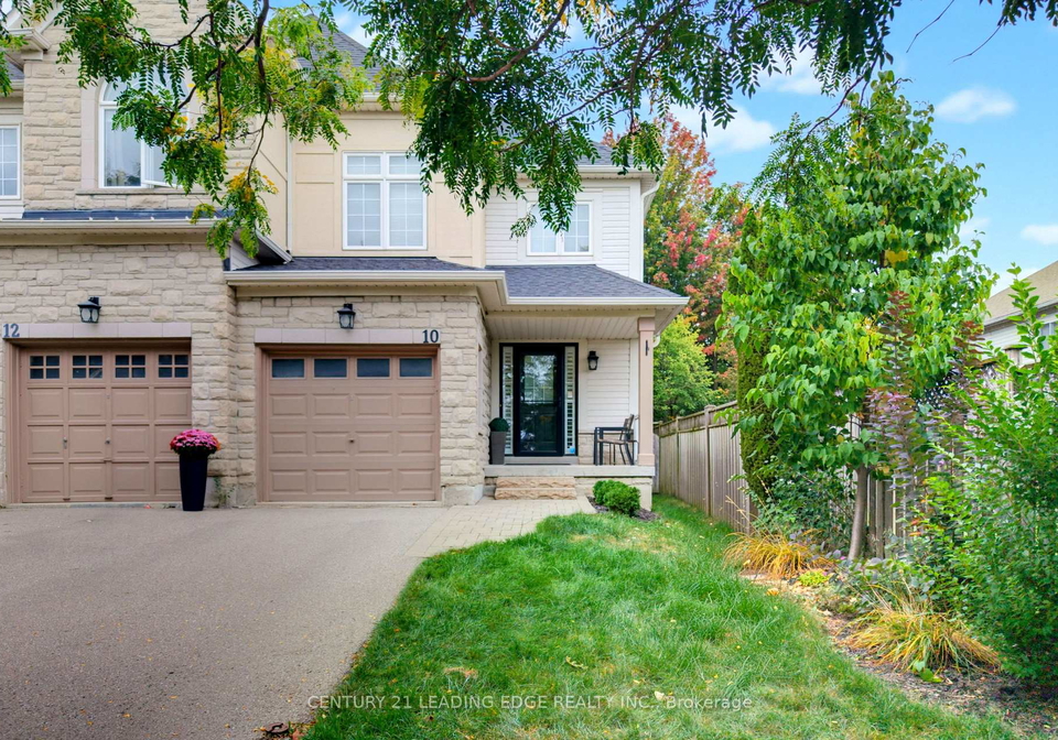 10-dodds-square-clarington-ontario-e13843128
