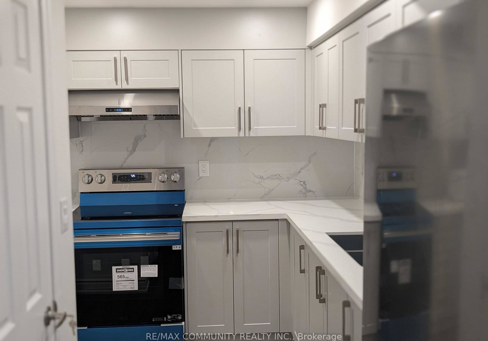 201-ronal-guscott-street-oshawa-ontario-e13843166