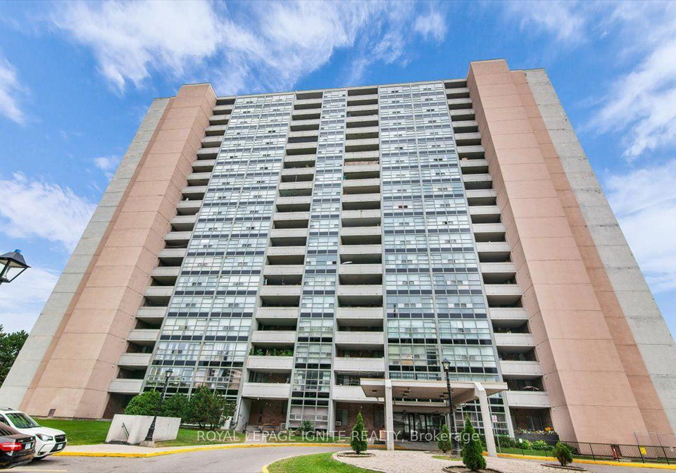 3380-eglinton-avenue-e-toronto-scarborough-ontario-e13843262