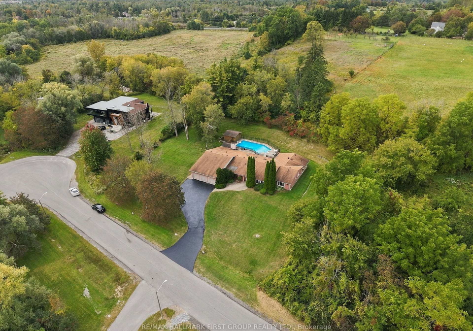 4-mcnamara-court-ajax-ontario-e13843288