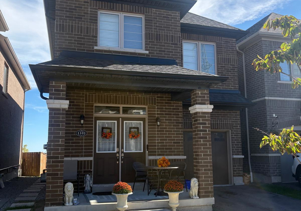 1101-skyridge-boulevard-pickering-ontario-e13843796