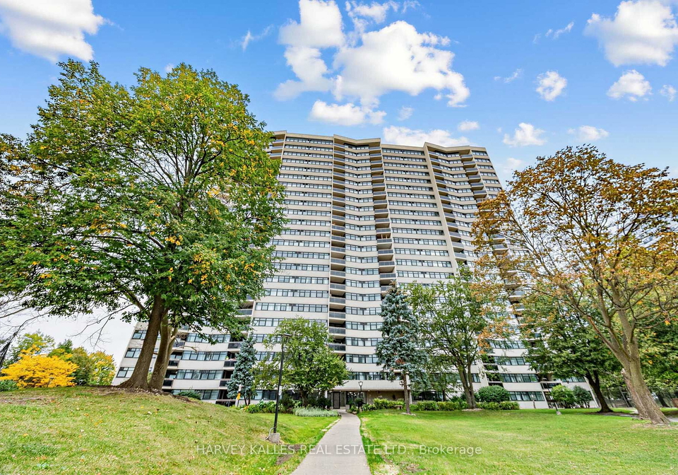 100-echo-point-toronto-scarborough-ontario-e13843872
