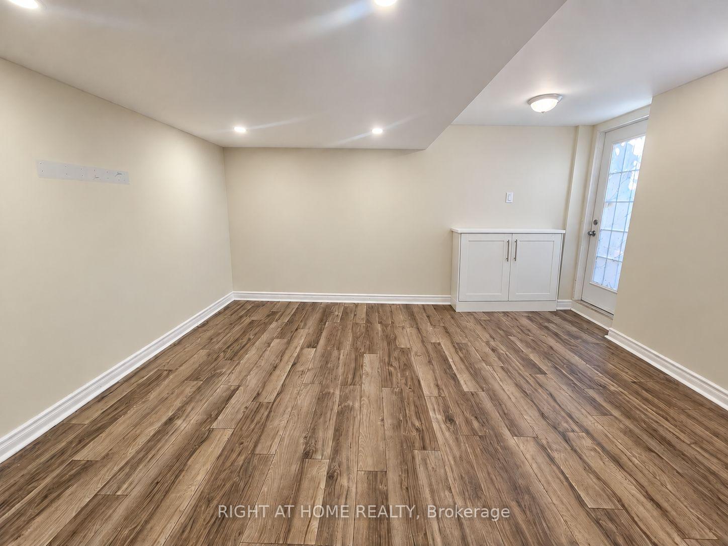 36-peacock-crescent-ajax-ontario-e13843944