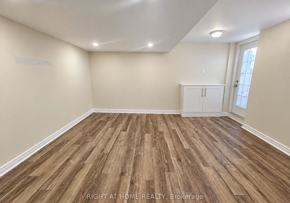 36-peacock-crescent-ajax-ontario-e13843944