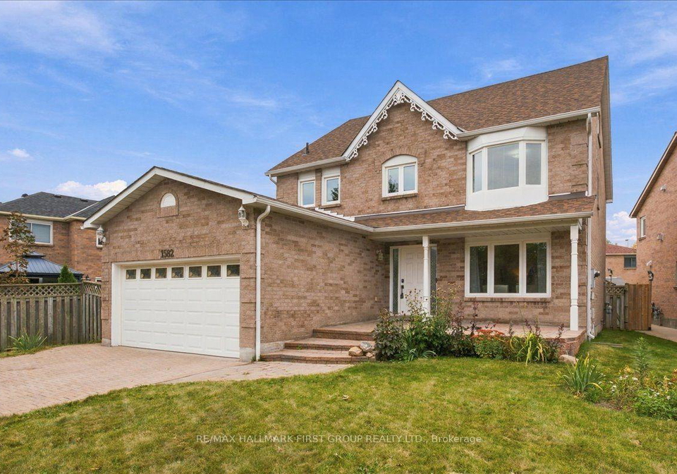 1582-kelvinway-lane-pickering-ontario-e13844164