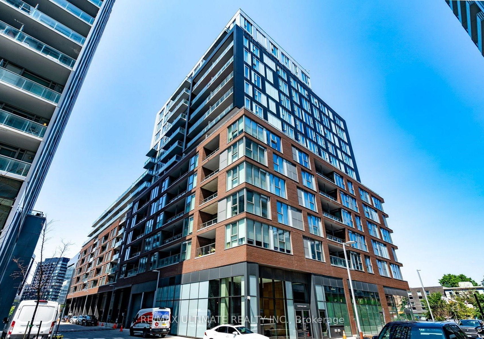 30-baseball-place-toronto-toronto-ontario-e13845224