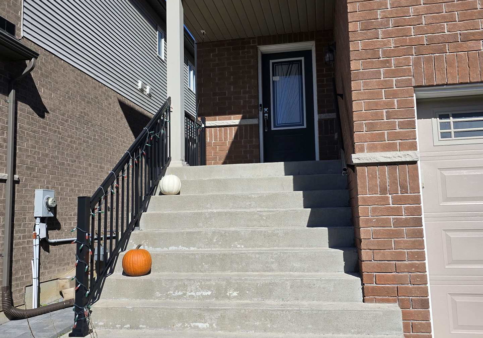 1813-shelburne-street-oshawa-ontario-e13845472