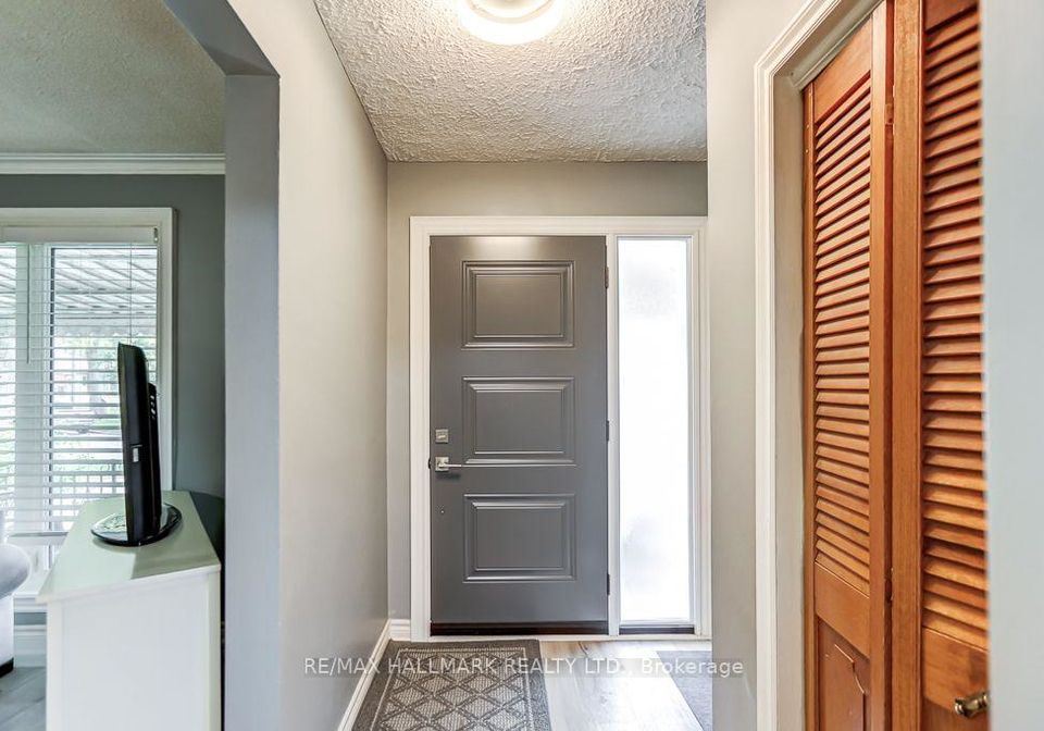 39-calumet-crescent-toronto-scarborough-ontario-e13846094