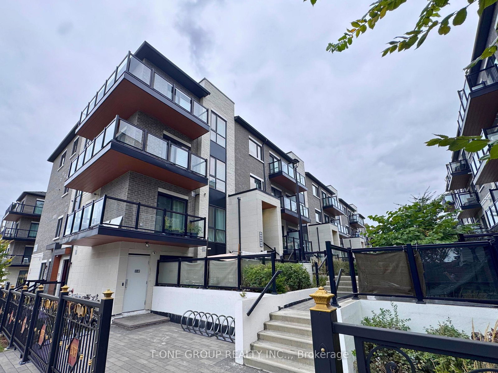 50-morecambe-gate-toronto-scarborough-ontario-e13846226