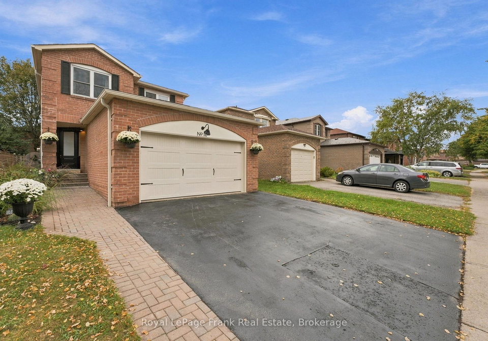10-delaney-drive-ajax-ontario-e13846826