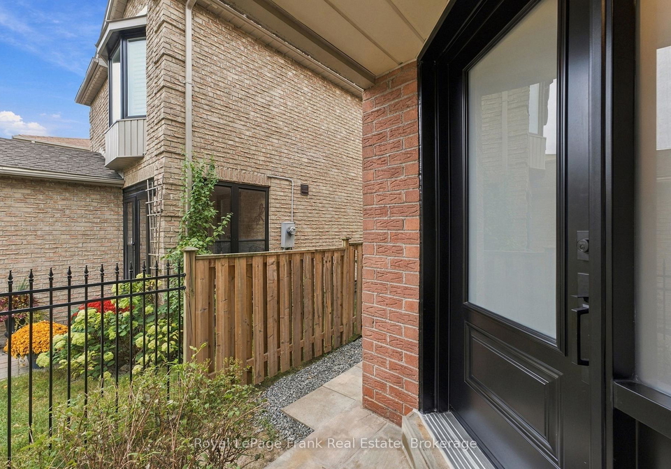 10-delaney-drive-ajax-ontario-e13846826