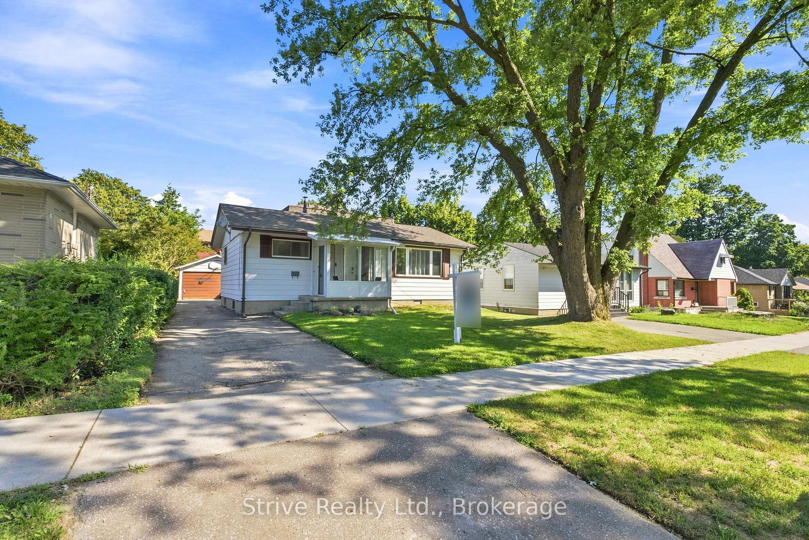 7-admiral-road-ajax-ontario-e13848160