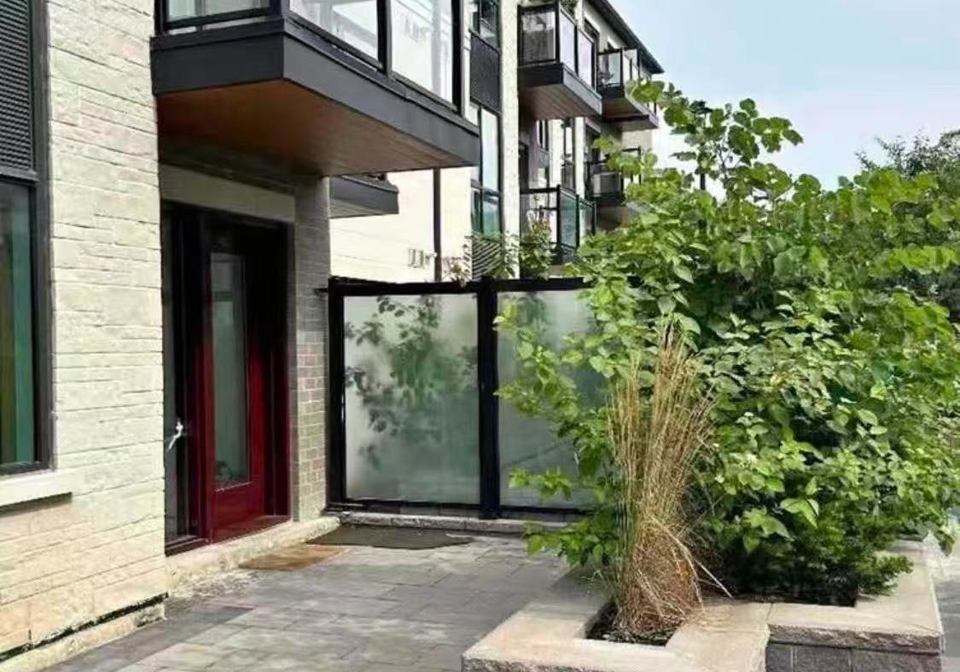 200-chester-le-boulevard-toronto-scarborough-ontario-e13848520