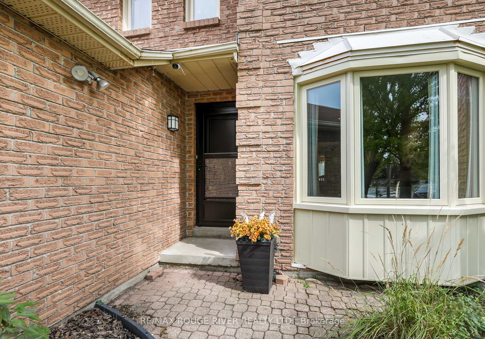 648-cognac-crescent-pickering-ontario-e13849260