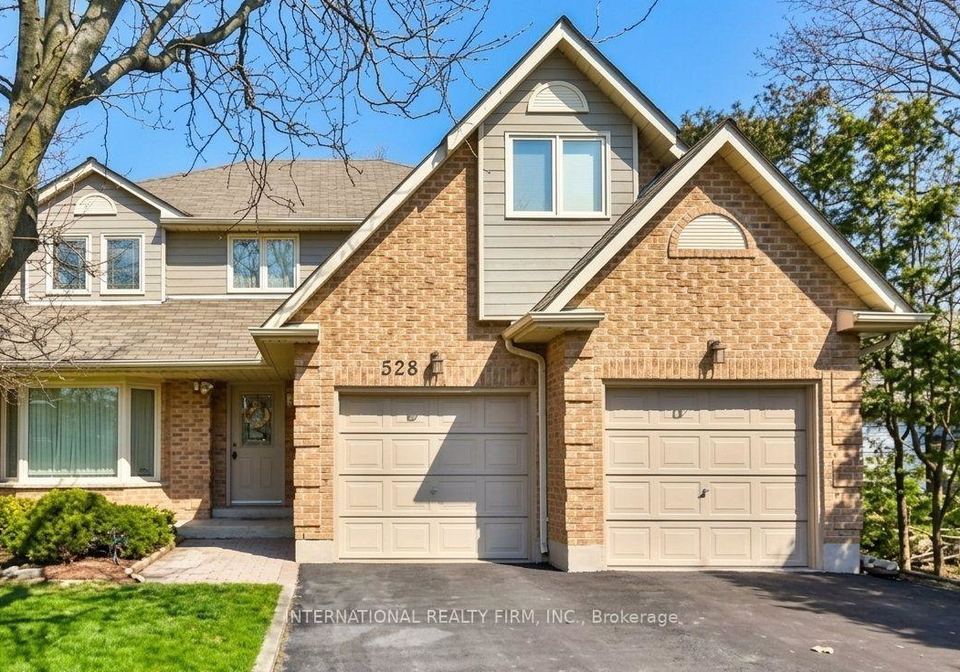 328-sheppard-avenue-pickering-ontario-e13849640