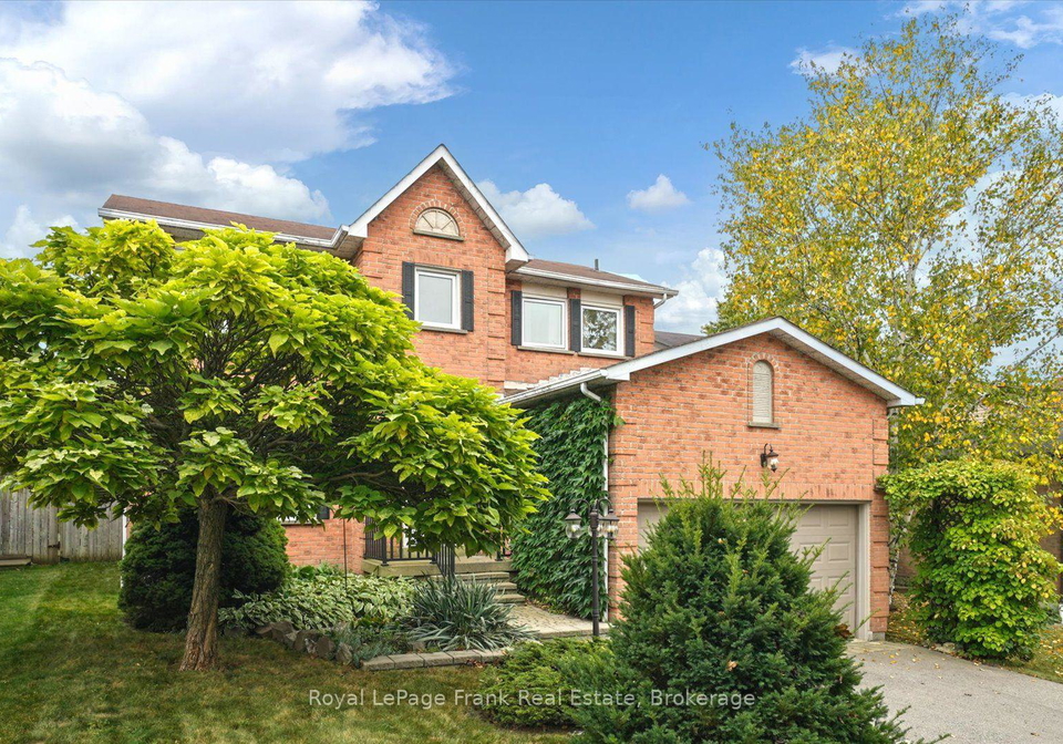 19-long-drive-whitby-ontario-e13850164