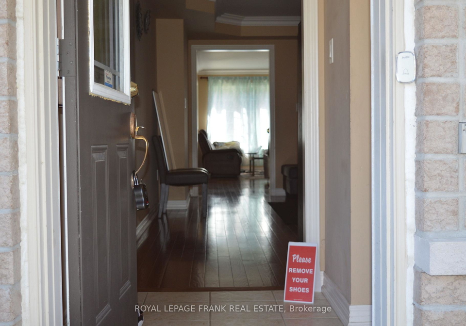 61-summerside-avenue-whitby-ontario-e13850302