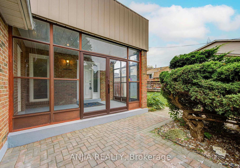 3-mossbrook-crescent-toronto-scarborough-ontario-e13850566