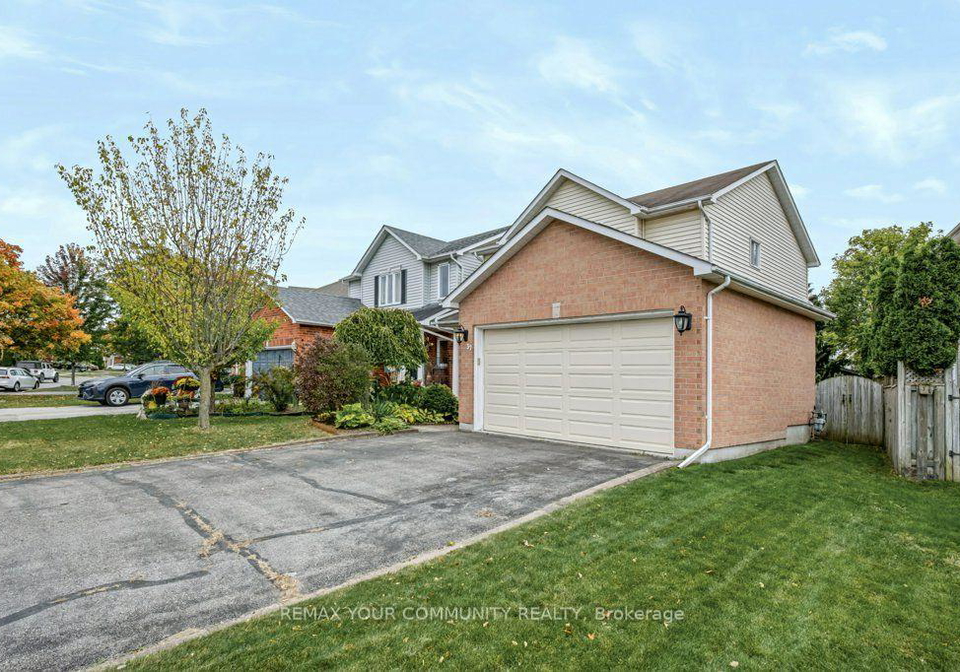 37-brownstone-crescent-clarington-ontario-e13850654
