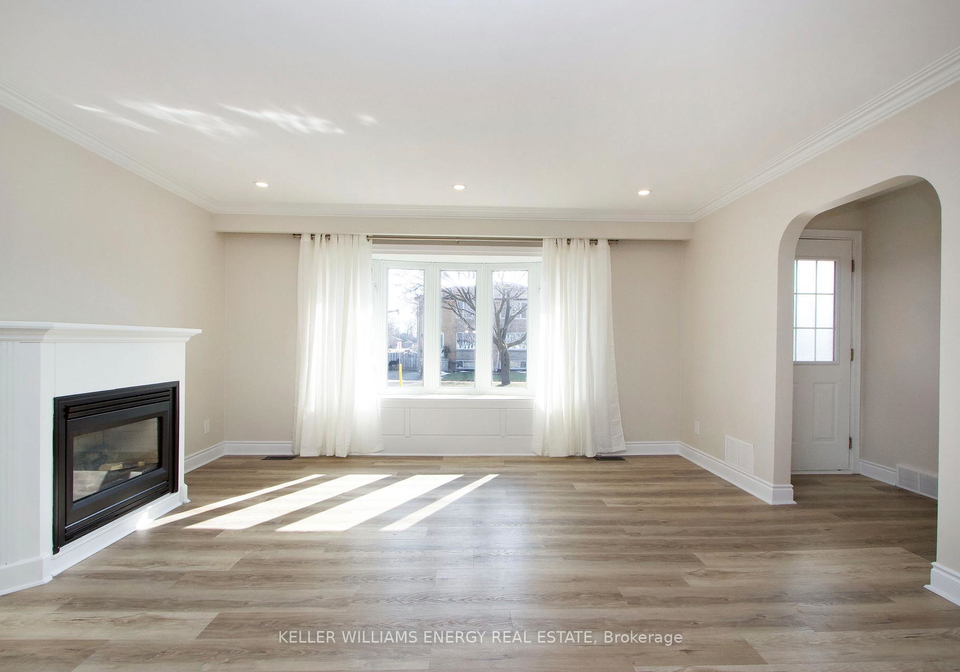 574-olive-avenue-oshawa-ontario-e13851486