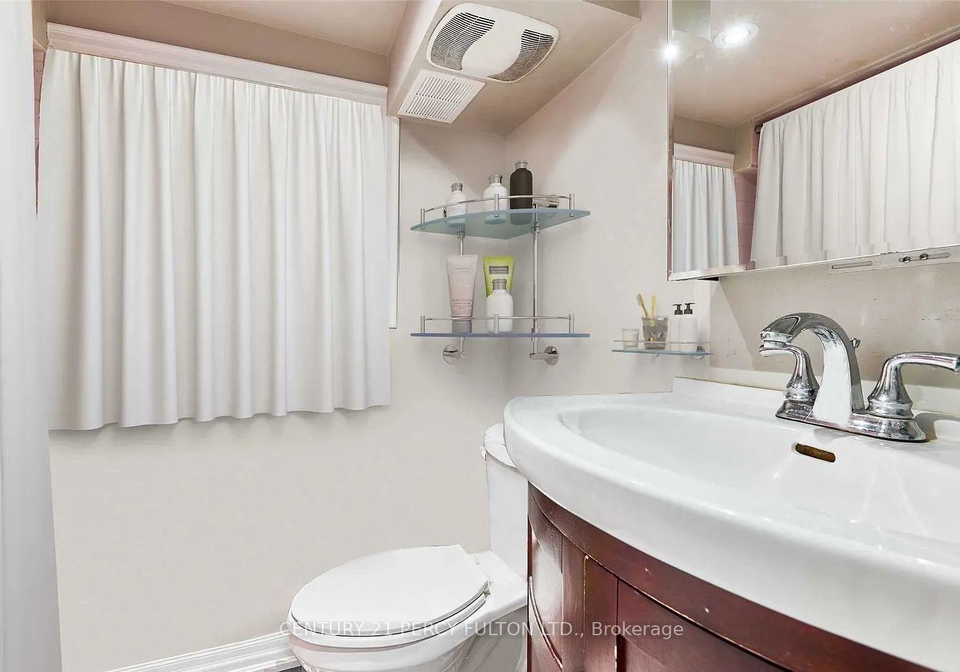 10-muriel-avenue-toronto-east-york-ontario-e13851562