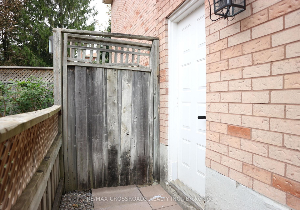 14-genner-drive-ajax-ontario-e13852262