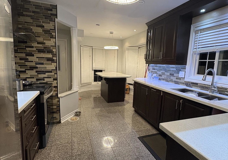 36-beaumont-drive-ajax-ontario-e13852346