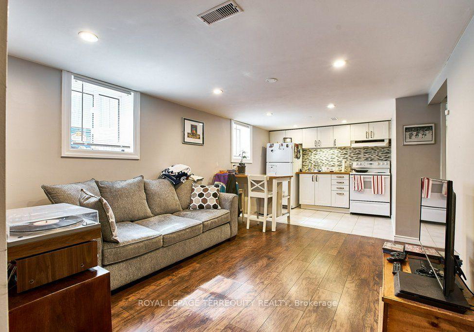 304-palmerston-avenue-whitby-ontario-e13852828