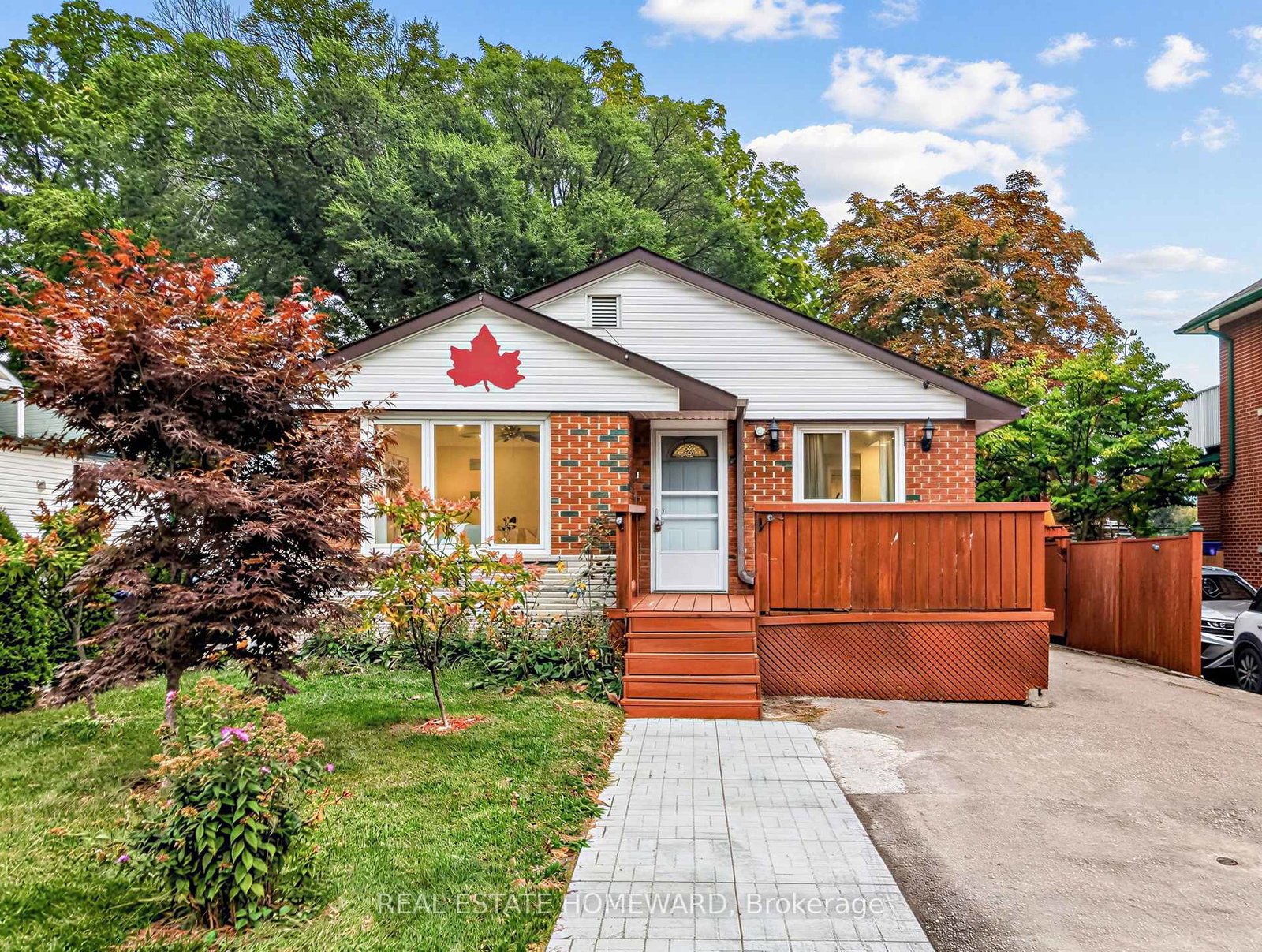 621-byron-street-s-whitby-ontario-e13852856