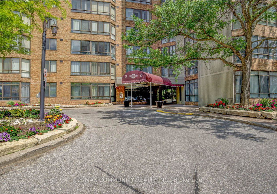 25-bamburgh-circle-toronto-scarborough-ontario-e13853436