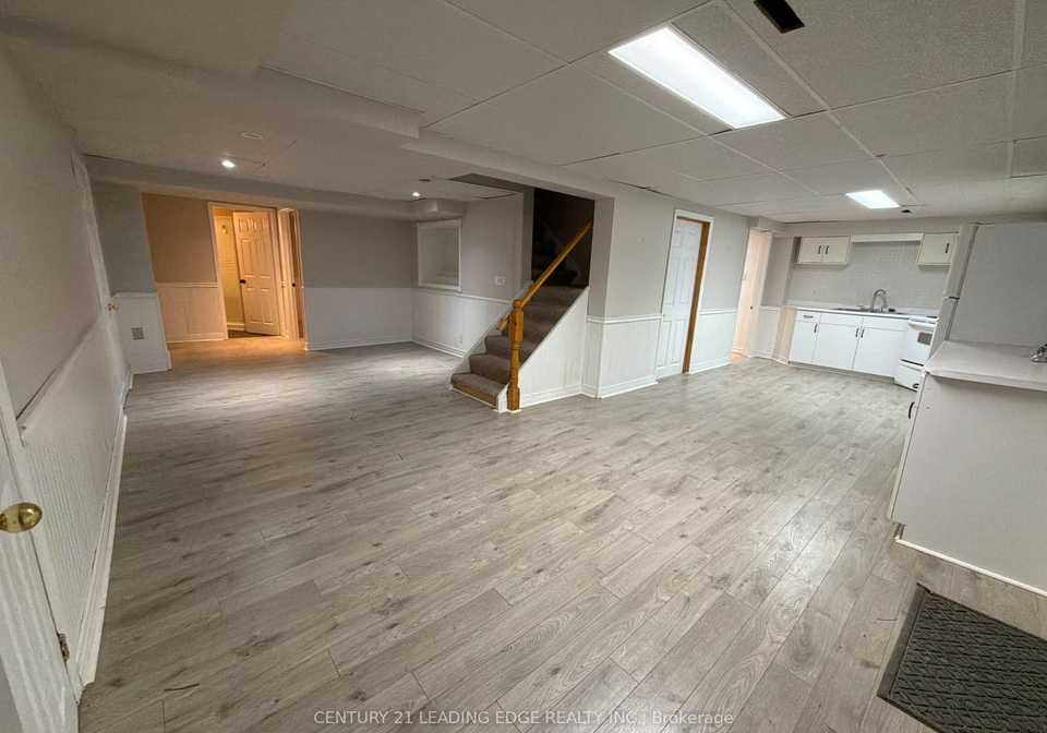 1237-fieldstone-circle-pickering-ontario-e13853464