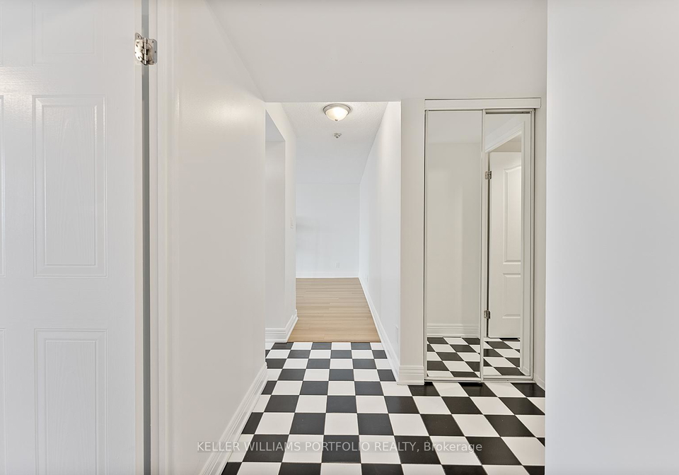 2550-lawrence-avenue-e-toronto-scarborough-ontario-e13853482