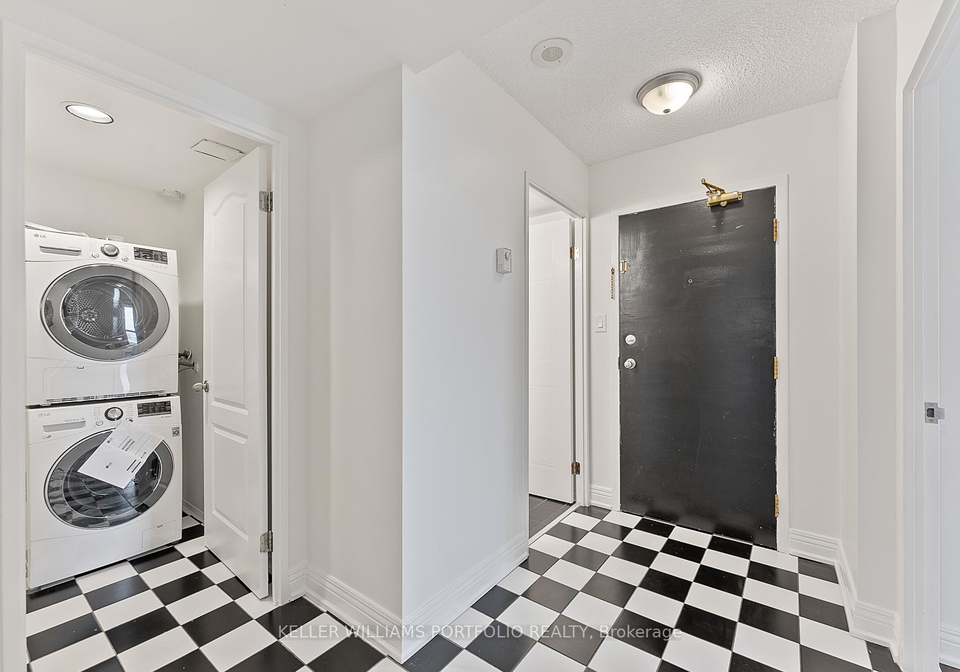 2550-lawrence-avenue-e-toronto-scarborough-ontario-e13853482