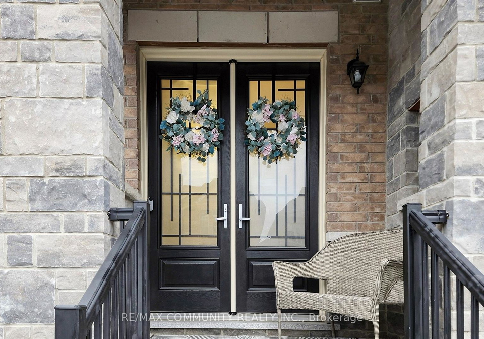 1034-skyridge-boulevard-pickering-ontario-e13854882