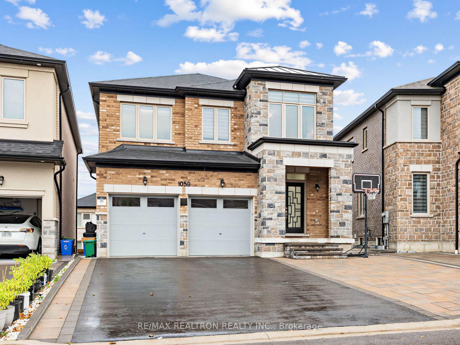 1059-purus-path-pickering-ontario-e13854968