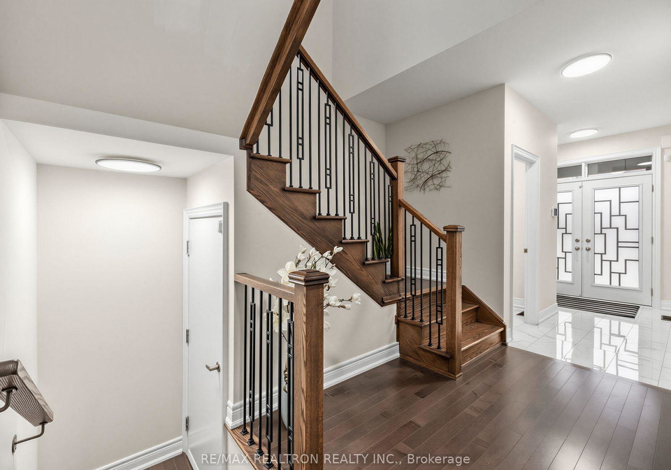 1059-purus-path-pickering-ontario-e13854968
