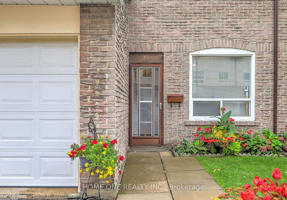 44-chester-le-boulevard-toronto-scarborough-ontario-e13855904