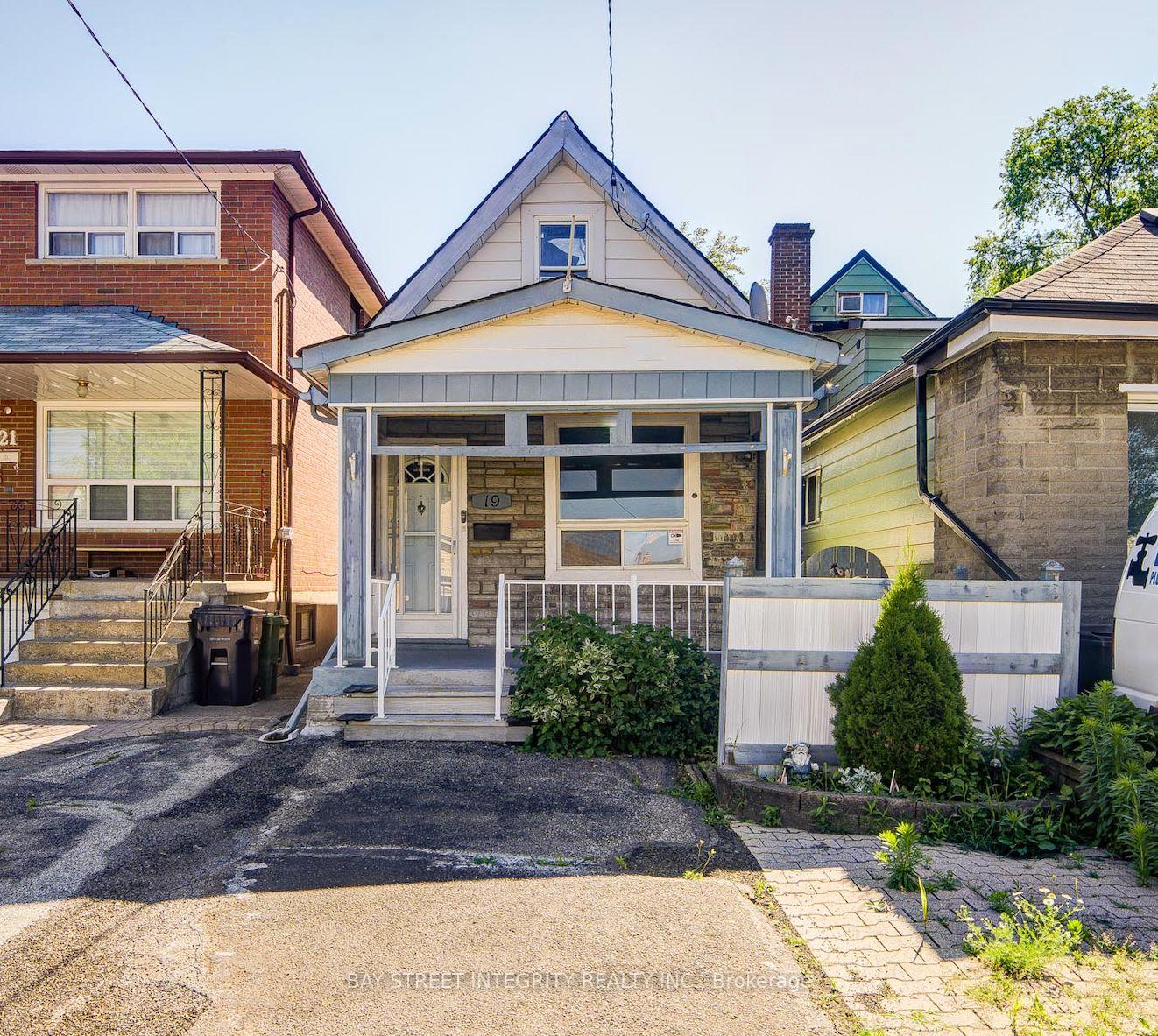19-robinson-avenue-toronto-scarborough-ontario-e13856348