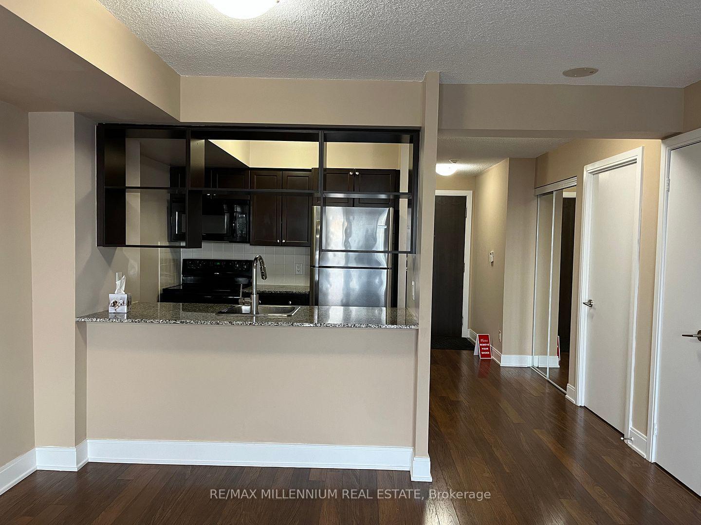 135-village-green-square-toronto-scarborough-ontario-e13856546