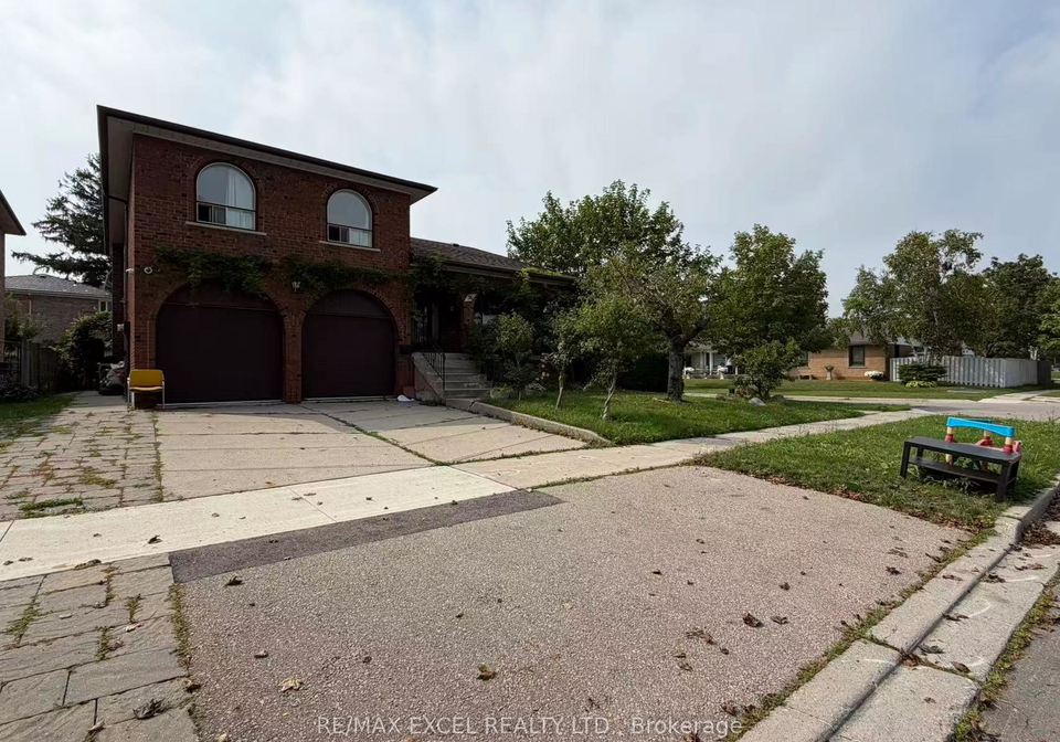 56-leafield-drive-toronto-scarborough-ontario-e13856572