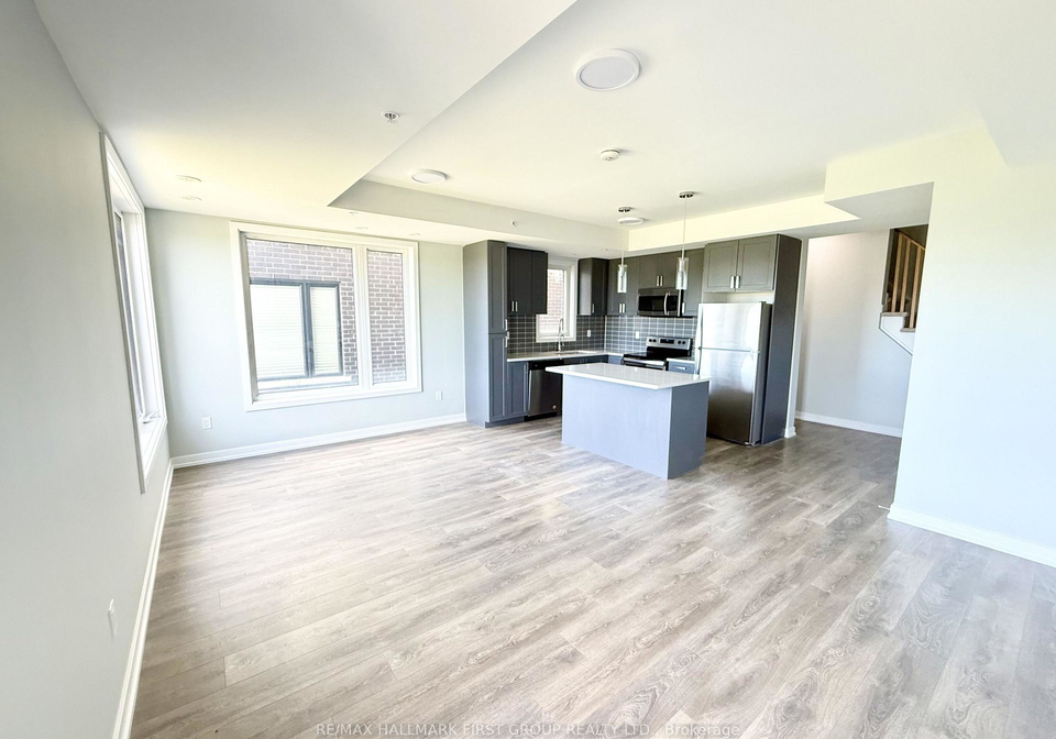 1555-kingston-road-pickering-ontario-e13857178