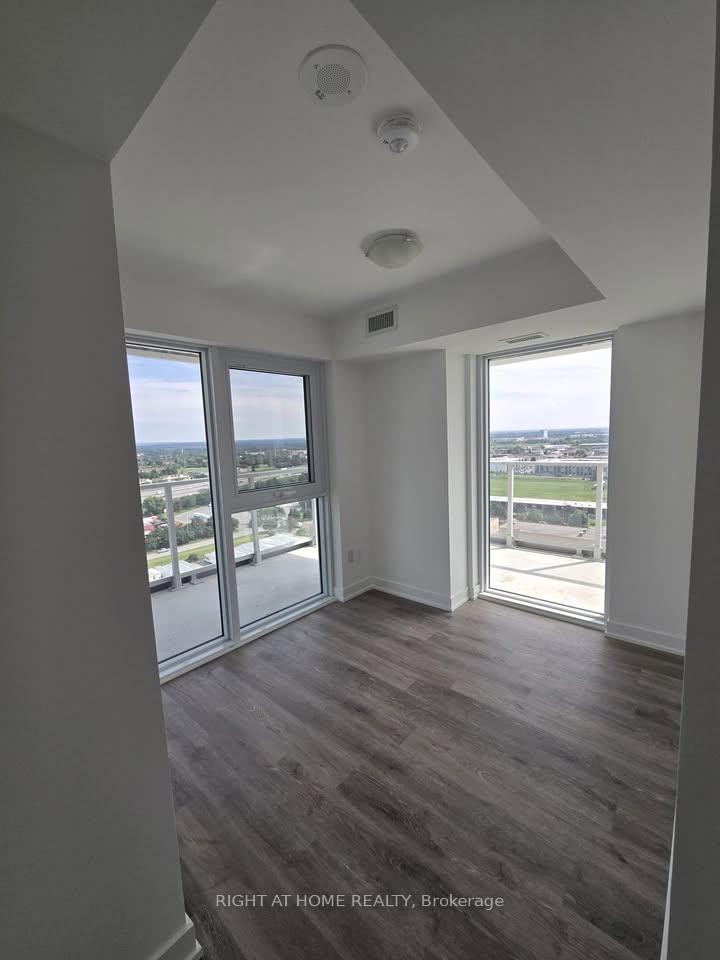 1010-sandy-beach-road-pickering-ontario-e13857304